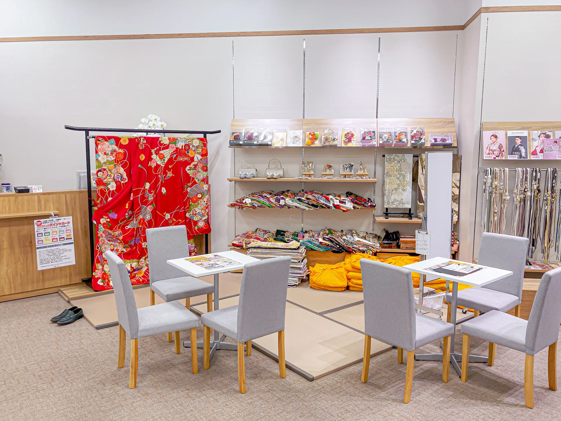 きものたちばなりそら大府店は振袖も取り扱っております。創業70年以上の老舗呉服店の新店です