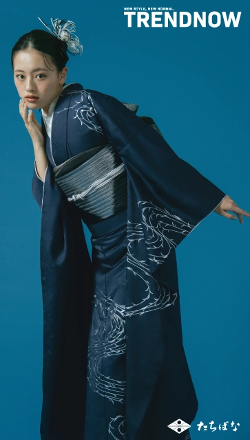 上坂樹里 ×TRENDNOW（トレンドナウ）の振袖-紺|成人記念の新作振袖ご紹介　TN-247
