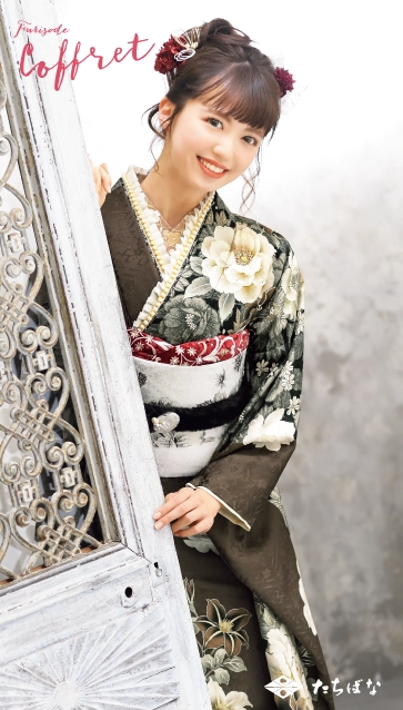 “阿部ここは × Coffret”の振袖-緑｜成人記念の新作振袖ご紹介　CF-503