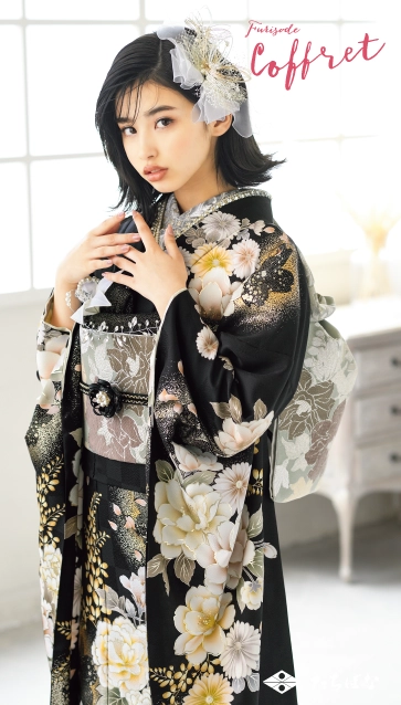 “谷田ラナ × Coffret”の振袖-黒｜成人記念の新作振袖ご紹介　CF-513