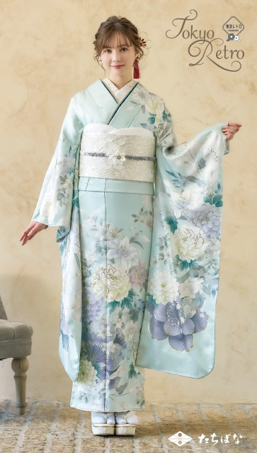 “マーシュ彩ちゃん”着用の振袖-水色｜成人記念の新作振袖ご紹介　TR-603