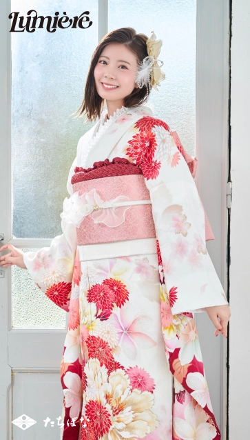 “星乃夢奈×Lumiere”の振袖-白｜成人記念の新作振袖ご紹介　LF-08
