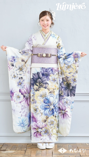 星乃夢奈×Lumiere”の振袖-白紫｜成人記念の新作振袖ご