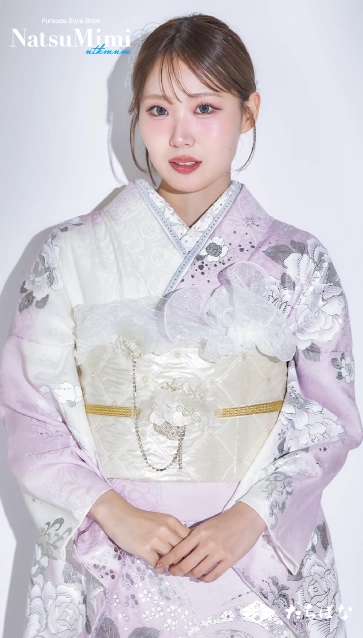 なつみちゃん着用“NatsuMimi”の振袖-ピンク|ハタチ記念の新作振袖ご紹介　NAT-202