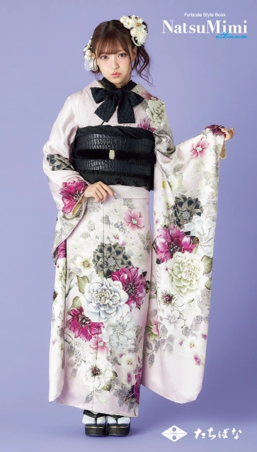 MINAMIちゃん着用“NatsuMimi”の振袖-薄ピンク|ハタチ記念の新作振袖ご紹介　NAT-206