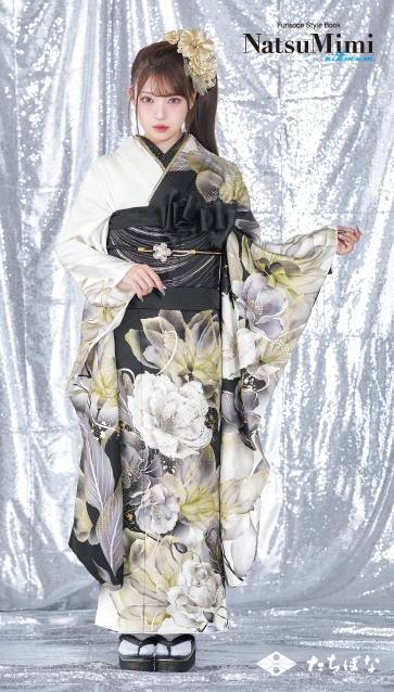 MINAMIちゃん着用“NatsuMimi”の振袖-白|ハタチ記念の新作振袖ご紹介　NAT-211