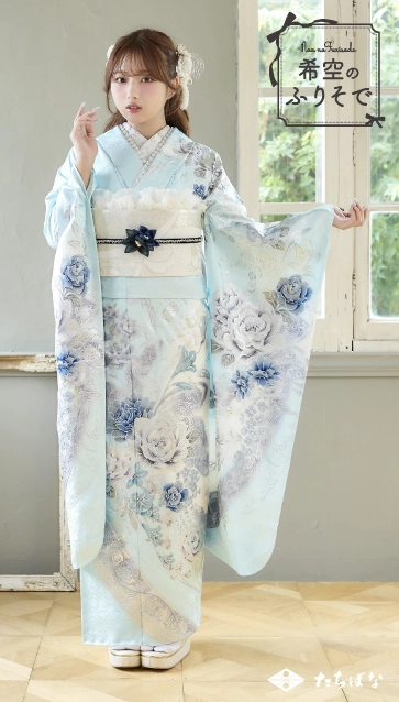 “希空（のあ）”ちゃんの振袖-水色｜成人記念の新作振袖ご紹介　NOA-007