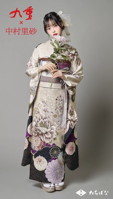 九重 × 中村里砂の振袖-ベージュ|成人記念の新作振袖ご紹介　RN-602