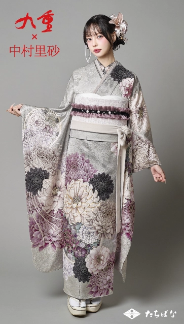 九重 × 中村里砂の振袖-グレー|成人記念の新作振袖ご紹介　RN-613