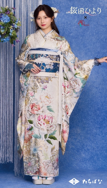 桜田ひより × aoi（葵衣）-白|ハタチ記念の新作振袖ご紹介 aoi-