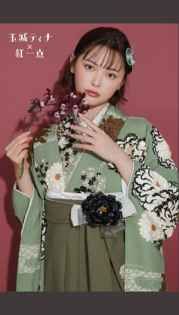 “玉城ティナ×紅一点 ”の卒業式袴レンタル｜卒業式の袴ご紹介　IN-51