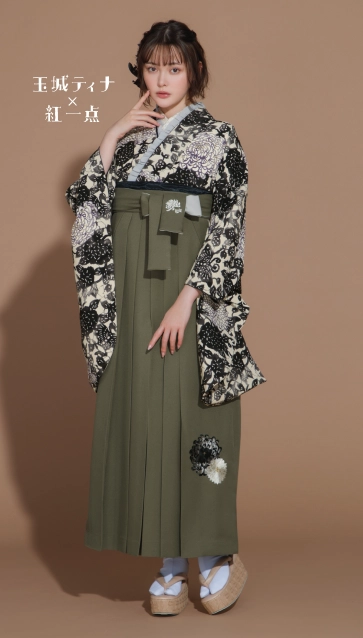 “玉城ティナ×紅一点 ”の卒業式袴レンタル｜卒業式の袴ご紹介　IN-56