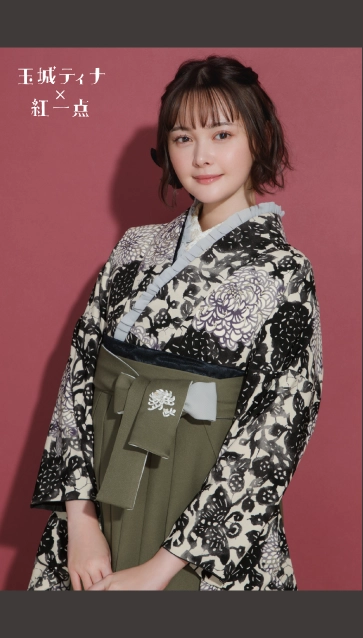 “玉城ティナ×紅一点 ”の卒業式袴レンタル｜卒業式の袴ご紹介　IN-56