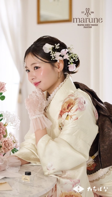 marune-白ベージュ|ハタチ記念の新作振袖ご紹介 M-607