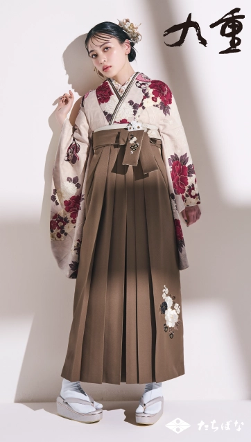 “九重”の卒業式袴レンタル｜卒業式の袴ご紹介　KN-53