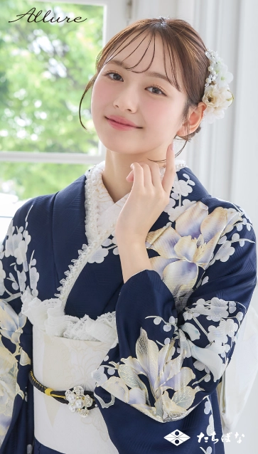 加藤 栞 ×Allure（アリュール）の振袖-紺|成人記念の新作振袖ご紹介　AL-308