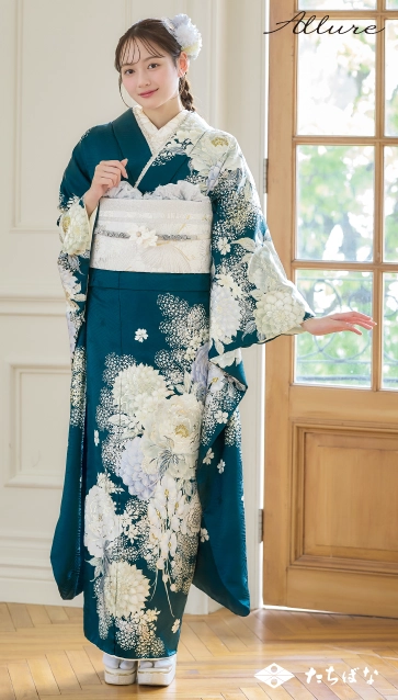 加藤 栞 ×Allure（アリュール）の振袖-青緑|成人記念の新作振袖ご紹介　AL-310