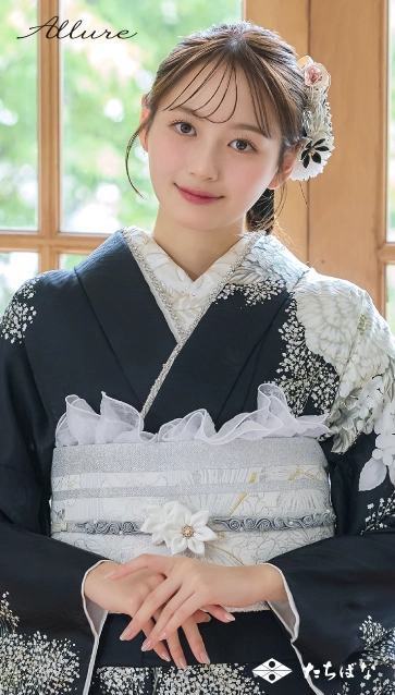 加藤 栞 ×Allure（アリュール）の振袖-黒|成人記念の新作振袖ご紹介　AL-311
