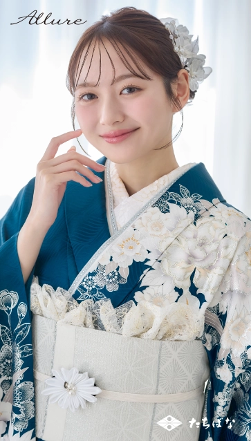 加藤 栞 ×Allure（アリュール）の振袖-青|成人記念の新作振袖ご紹介　AL-315