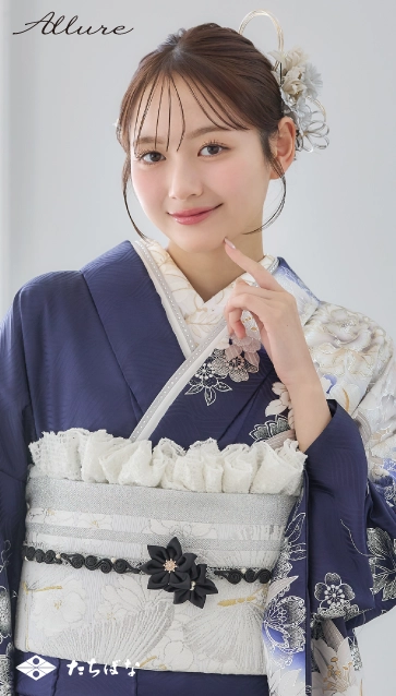 加藤 栞 ×Allure（アリュール）の振袖-紺|成人記念の新作振袖ご紹介　AL-316