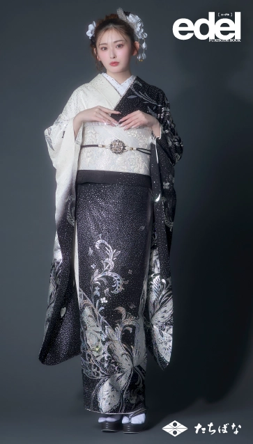 “Edel×古川優奈（ゆうちゃみ）”の振袖-黒｜成人記念の新作振袖ご紹介　E-703