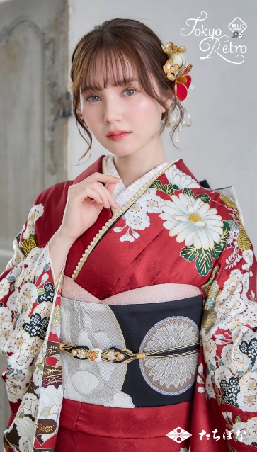 “マーシュ彩ちゃん”着用の振袖-赤｜成人記念の新作振袖ご紹介　TR-705