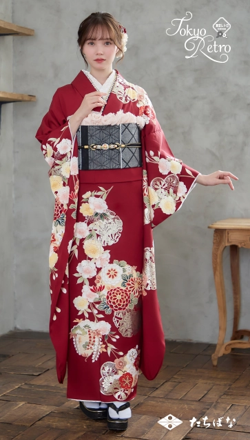 “マーシュ彩ちゃん”着用の振袖-赤｜成人記念の新作振袖ご紹介　TR-715