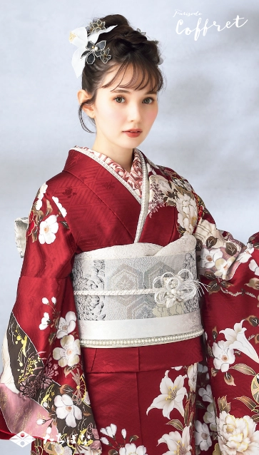 “マーシュ彩ちゃん”着用の振袖-赤｜成人記念の新作振袖ご紹介　CF-603