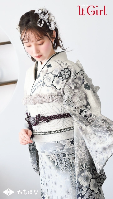 マーシュ彩ちゃん”着用の振袖-白｜成人記念の新作振袖ご紹介 IT-