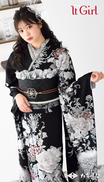 代田萌花ちゃん”着用の振袖-黒｜成人記念の新作振袖ご紹介