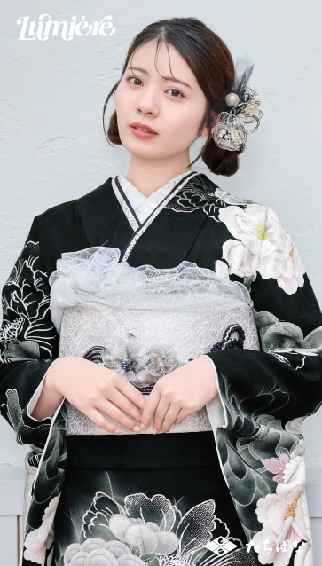 “星乃夢奈×Lumiere”の振袖-黒|成人記念の新作振袖ご紹介 LF-23