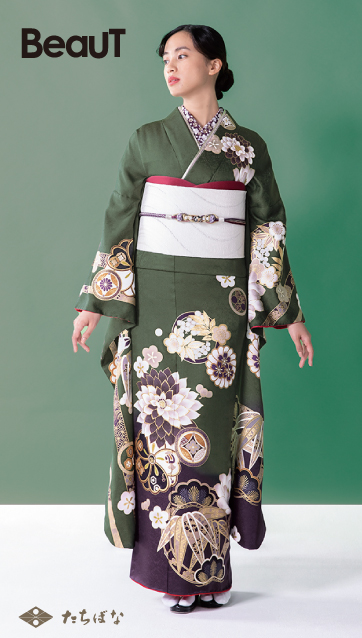 Kurumiちゃん着用の振袖-緑｜成人式の新作振袖ご紹介 BTN-2215 | たちばな