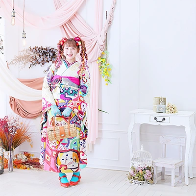 【成人式キャンペーンをご利用の素敵なお客様をご紹介】振袖 白 レースグローブ|たちばな公式